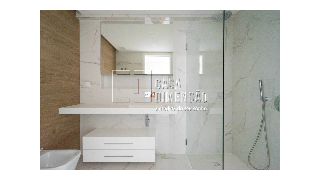Apartamento T3 para Venda em Carcavelos e Parede Foto 36