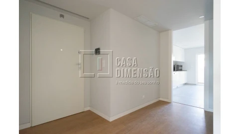 Apartamento T3 para Venda em Carcavelos e Parede