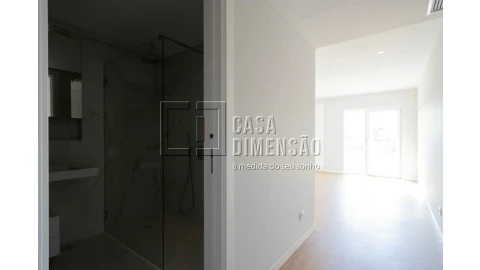 Apartamento T3 para Venda em Carcavelos e Parede