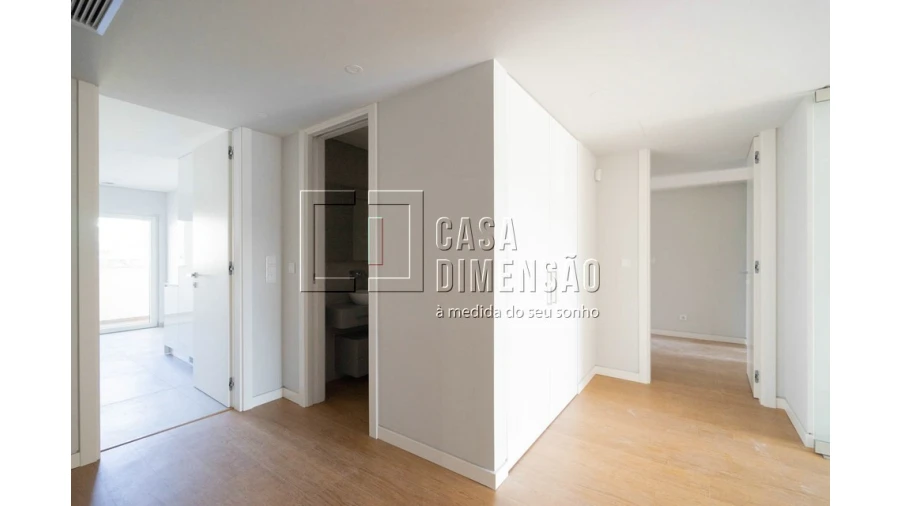 Apartamento T3 para Venda em Carcavelos e Parede Foto 3