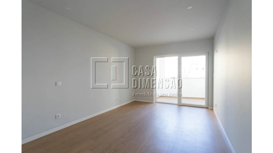 Apartamento T3 para Venda em Carcavelos e Parede Foto 25
