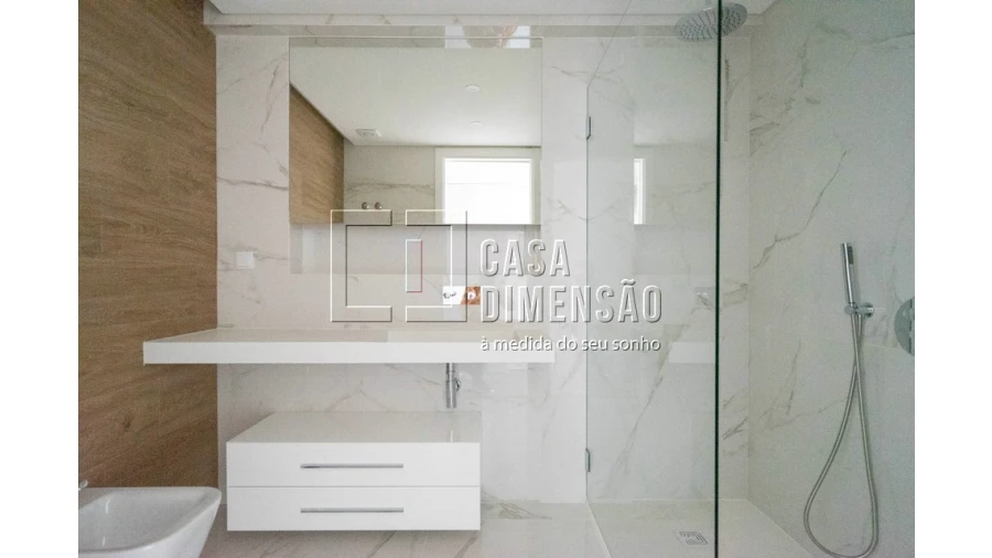 Apartamento T3 para Venda em Carcavelos e Parede Foto 36