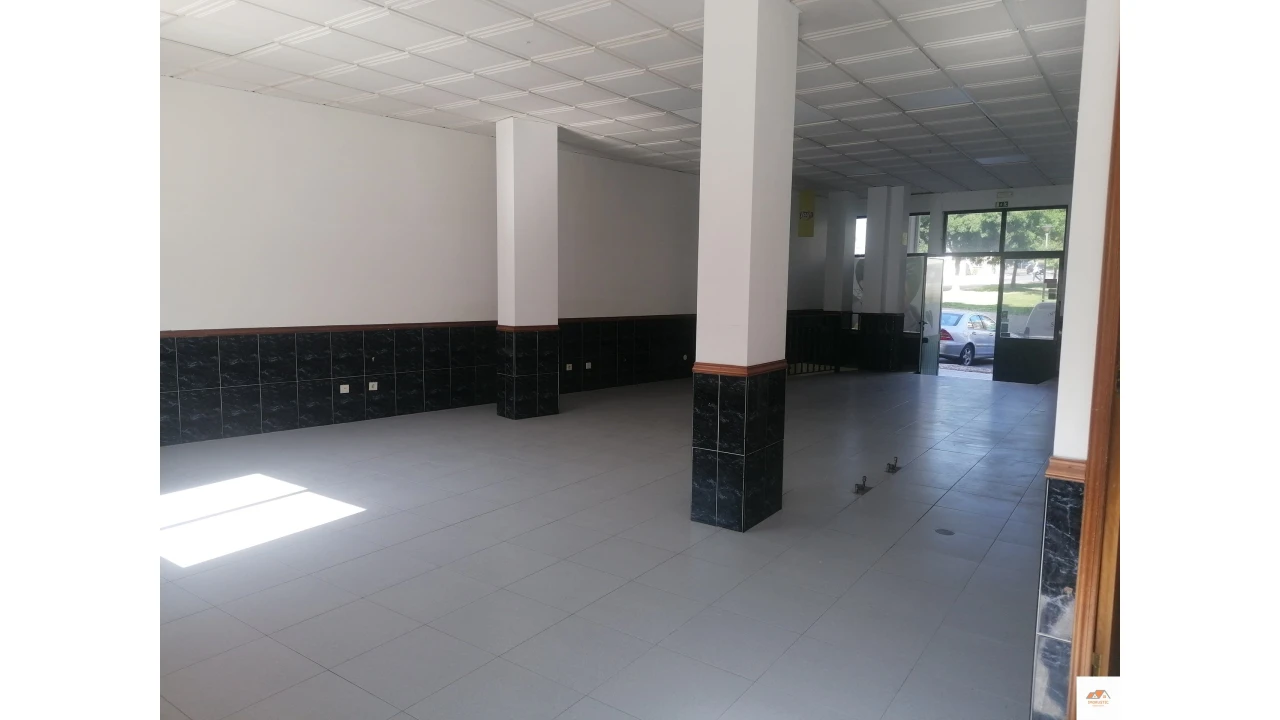 Negócio para Venda em Castelo Branco Foto 3