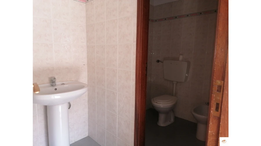 Negócio para Venda em Castelo Branco Foto 17