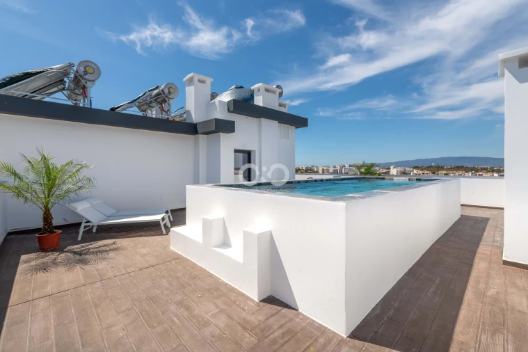 Apartamento T2 para Venda em Portimão Foto 30