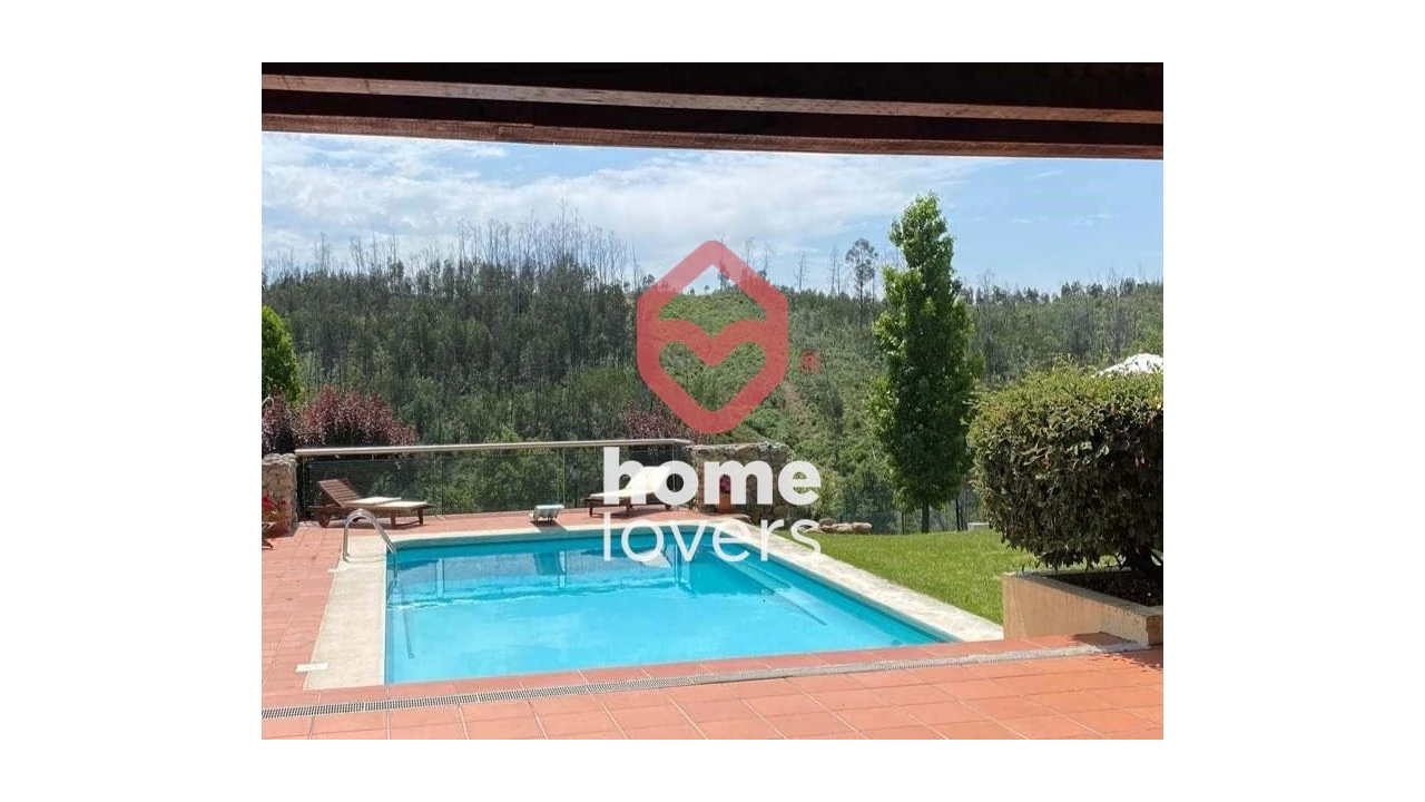 Moradia T8 para Venda em Serpins Foto 1