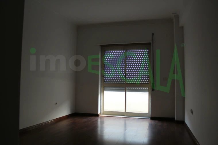 Apartamento T3 para Venda em Cartaxo e Vale da Pinta Foto 11