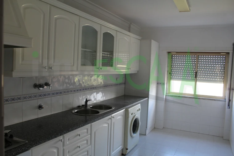 Apartamento T3 para Venda em Cartaxo e Vale da Pinta Foto 4
