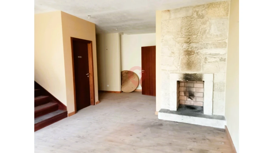 Negócio para Venda em Ceivães e Badim Foto 4