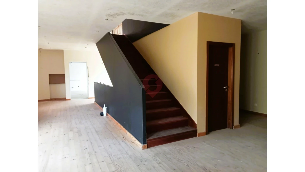 Negócio para Venda em Ceivães e Badim Foto 9