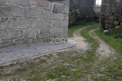 Moradia T1 para Venda em Codesseiro