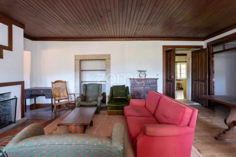 Moradia T5 para Venda em Gondar e Orbacém Foto 16