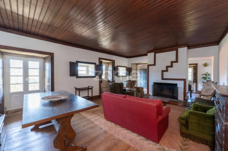 Moradia T5 para Venda em Gondar e Orbacém Foto 19