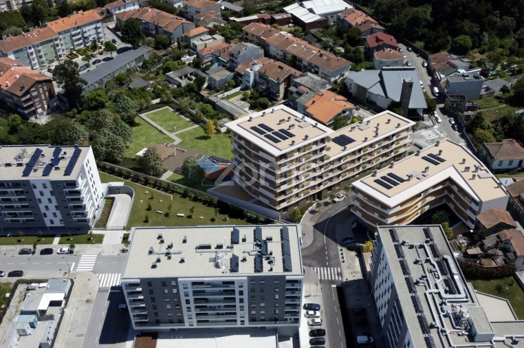 Negócio para Venda em Ramalde Foto 2