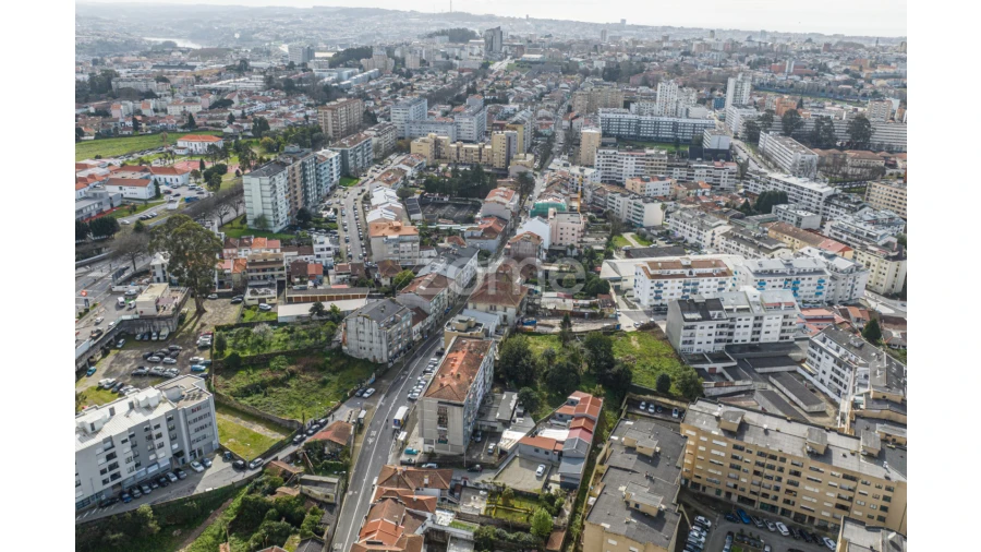 Prédio para Venda em Paranhos Foto 6