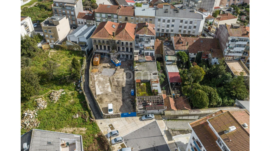 Prédio para Venda em Paranhos Foto 12