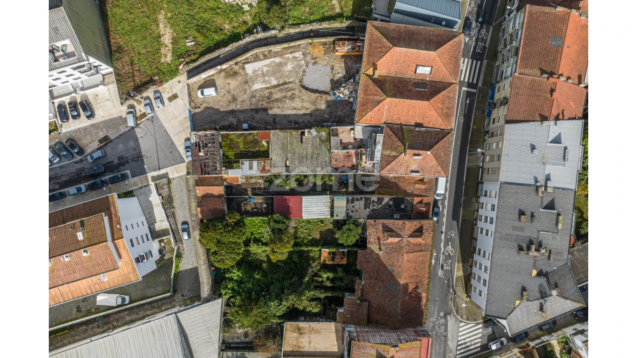 Prédio para Venda em Paranhos Foto 13