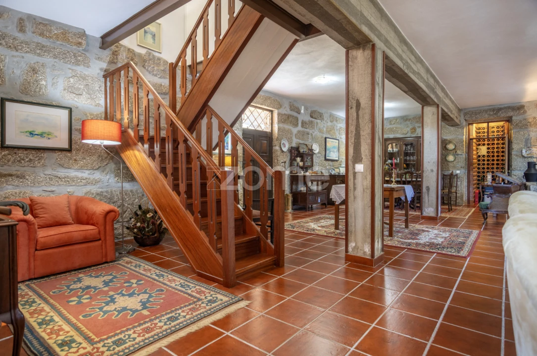 Quinta T6 para Venda em Silgueiros Foto 16