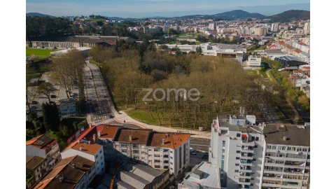 Negócio para Venda em Braga (São José de São Lázaro e São João do Souto)