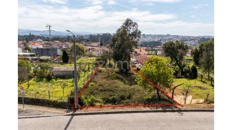 Terreno para Venda em Argoncilhe