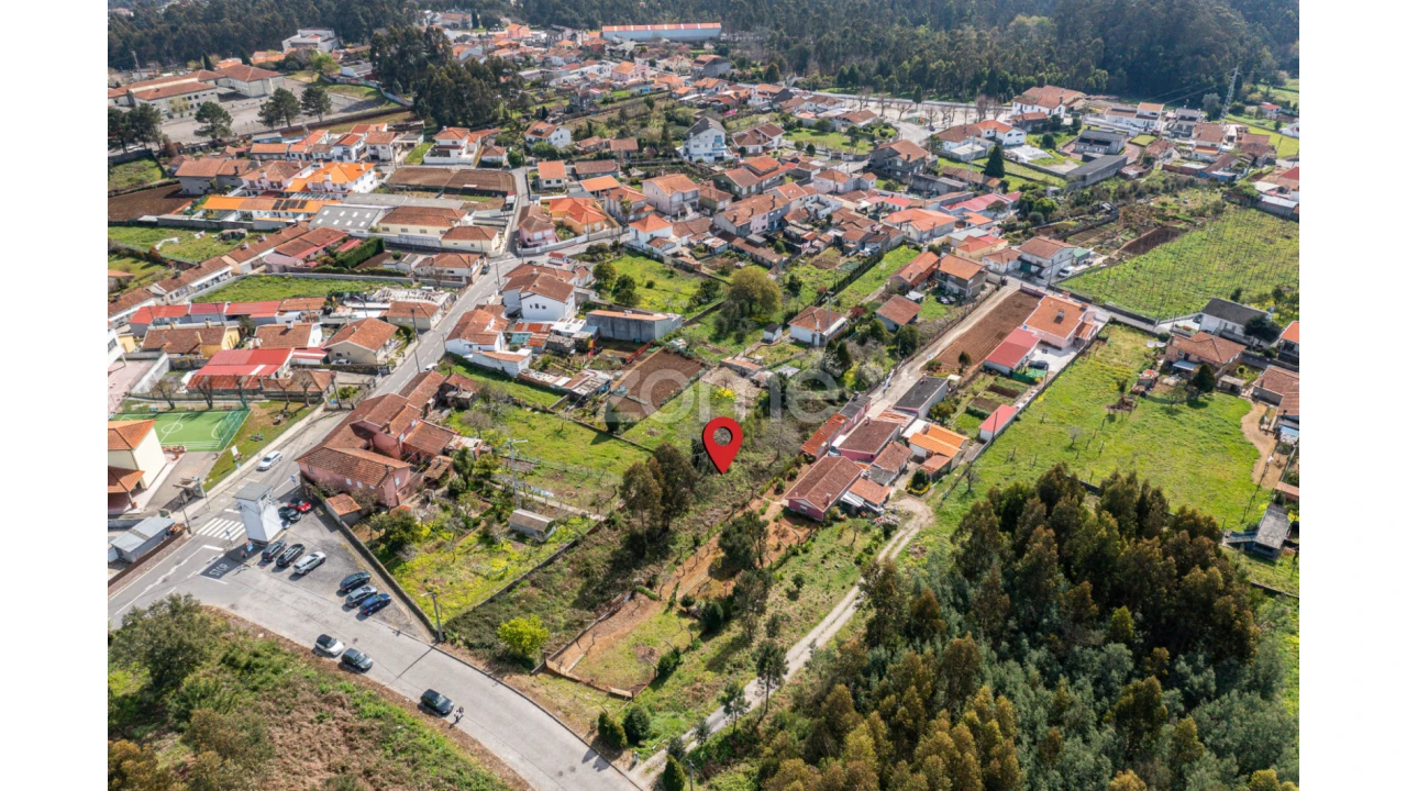 Terreno para Venda em Argoncilhe Foto 10