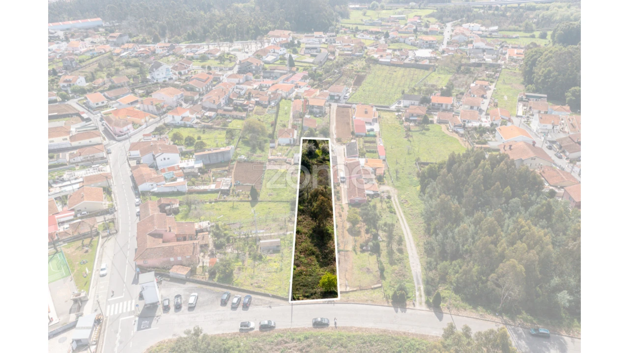 Terreno para Venda em Argoncilhe Foto 1