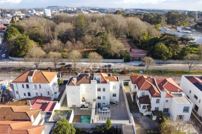 Moradia T12 para Venda em Lordelo do Ouro e Massarelos