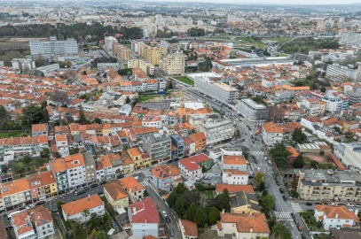 Moradia T9 para Venda em Ramalde