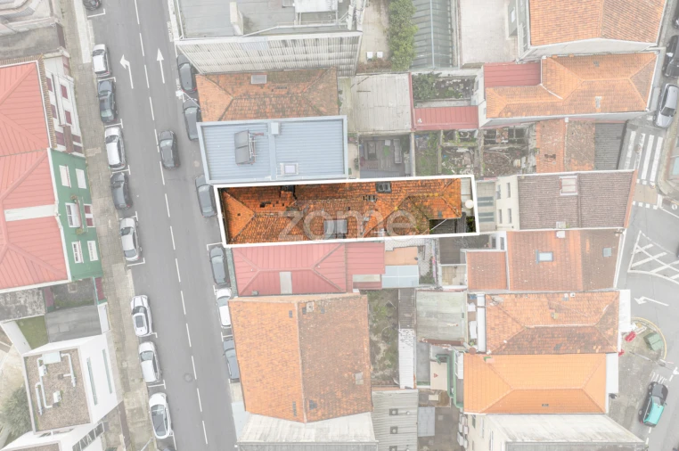 Moradia T9 para Venda em Ramalde Foto 3