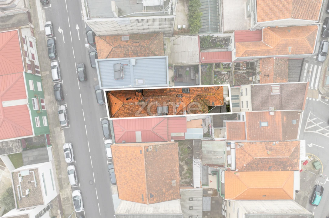 Moradia T9 para Venda em Ramalde Foto 3