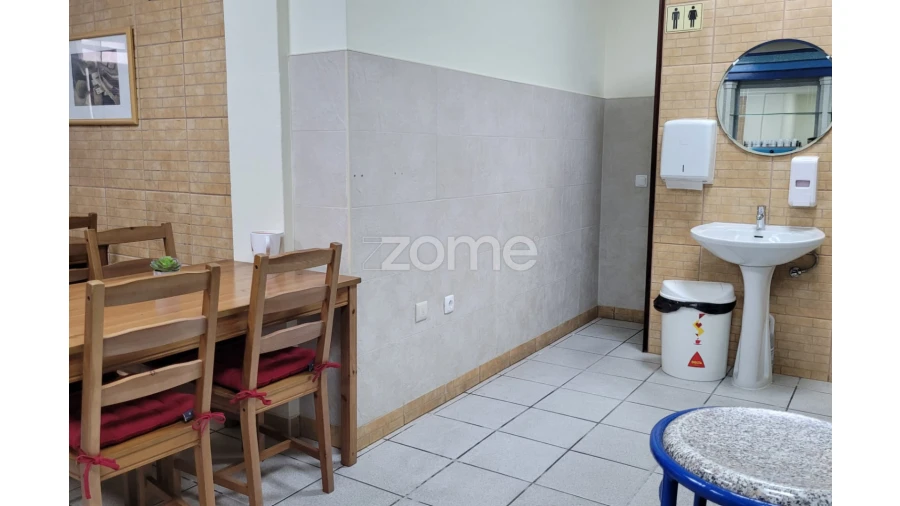 Negócio para Venda em Almeirim Foto 43