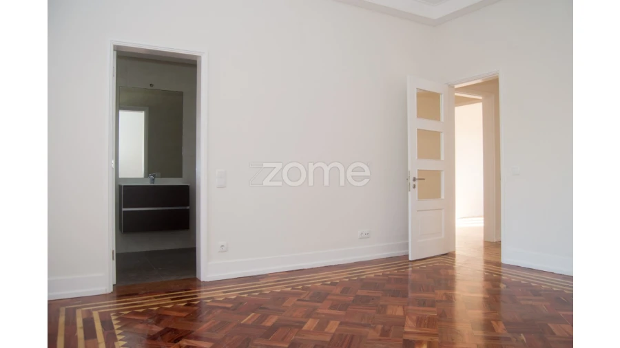 Prédio para Venda em Campo de Ourique Foto 9