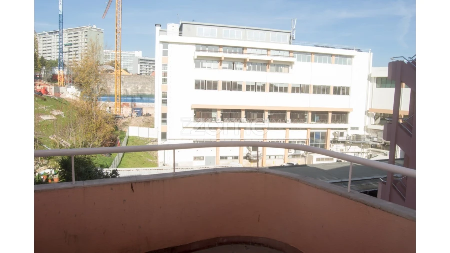 Prédio para Venda em Campo de Ourique Foto 7