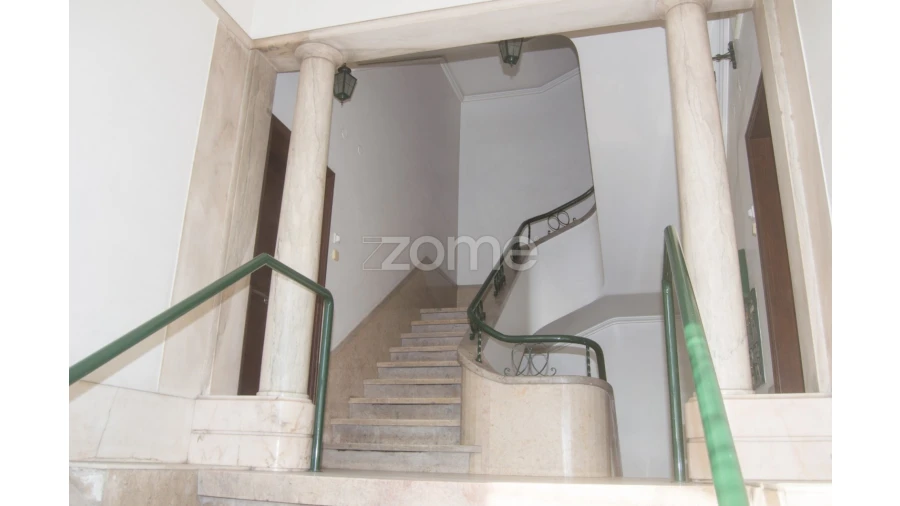 Prédio para Venda em Campo de Ourique Foto 5