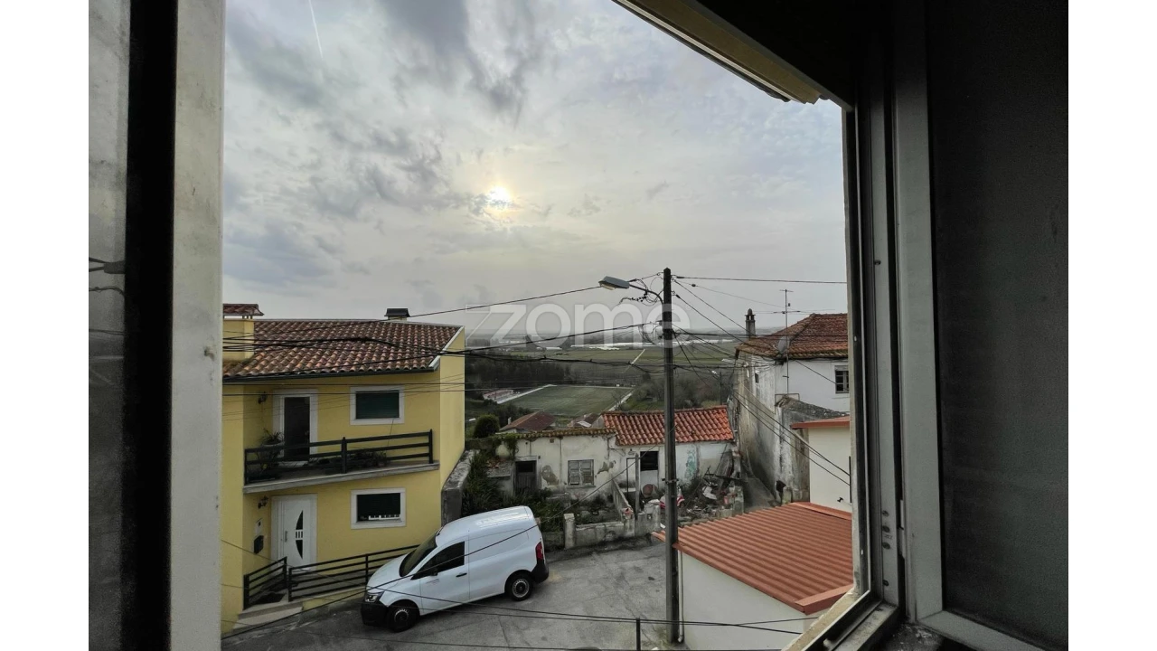 Moradia T2 para Venda em Sé Nova, Santa Cruz, Almedina e São Bartolomeu Foto 5