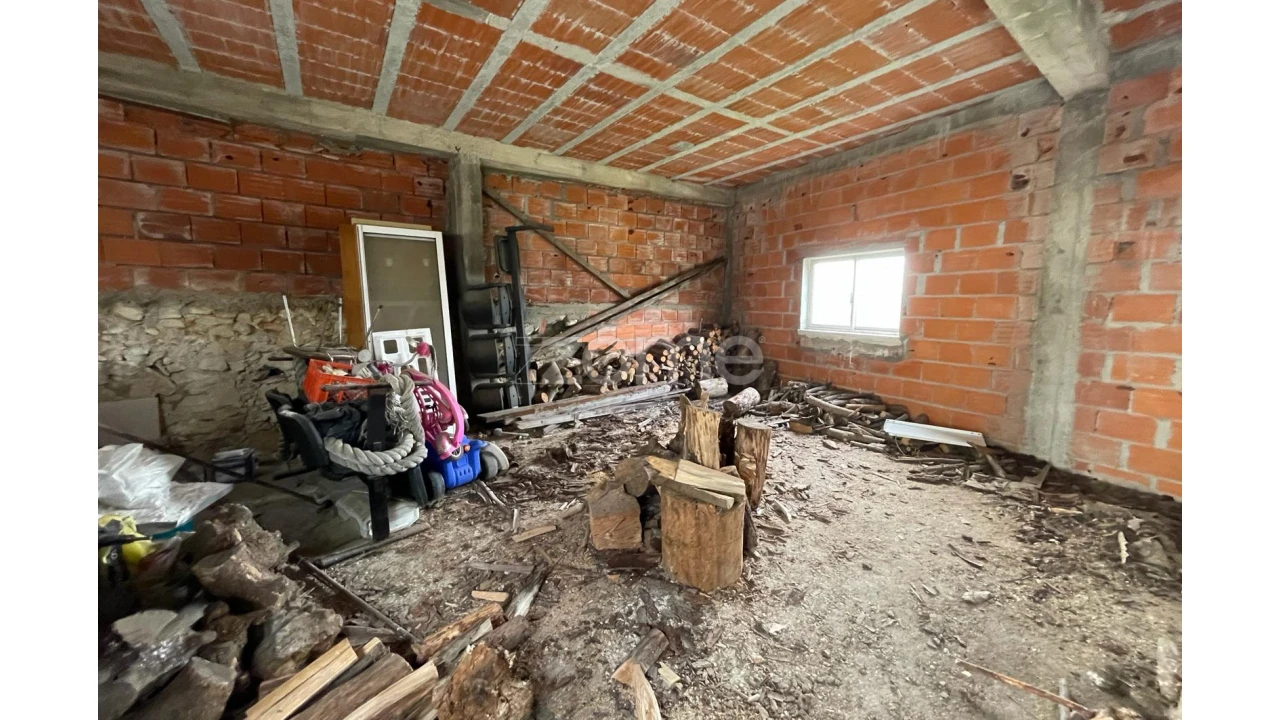 Moradia T1 para Venda em Sé Nova, Santa Cruz, Almedina e São Bartolomeu Foto 7