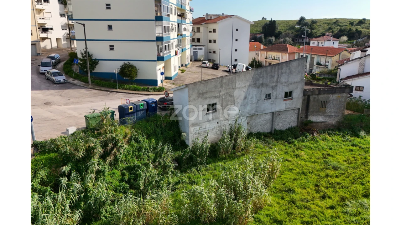 Moradia T1 para Venda em Sé Nova, Santa Cruz, Almedina e São Bartolomeu Foto 12