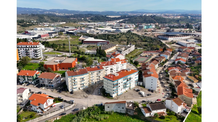 Moradia T1 para Venda em Sé Nova, Santa Cruz, Almedina e São Bartolomeu Foto 9