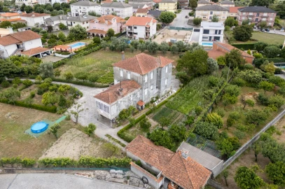 Moradia T6 para Venda em Nelas