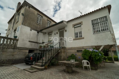 Moradia T6 para Venda em Nelas