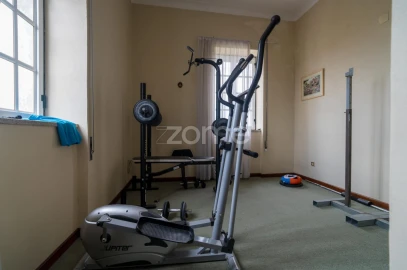 Moradia T6 para Venda em Nelas