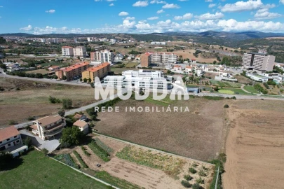 Terreno para Venda em Sé, Santa Maria e Meixedo
