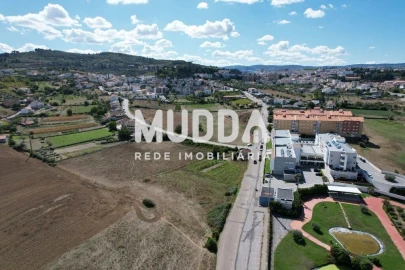 Terreno para Venda em Sé, Santa Maria e Meixedo