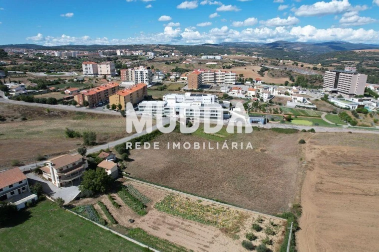 Terreno para Venda em Sé, Santa Maria e Meixedo Foto 4