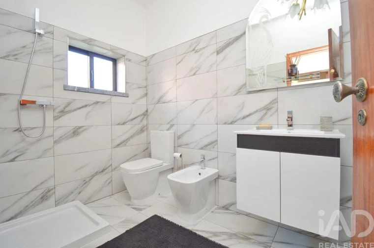 Moradia T3 para Venda em Alvorge Foto 16