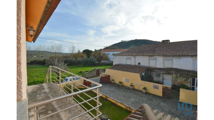 Moradia T3 para Venda em Alvorge Foto 11