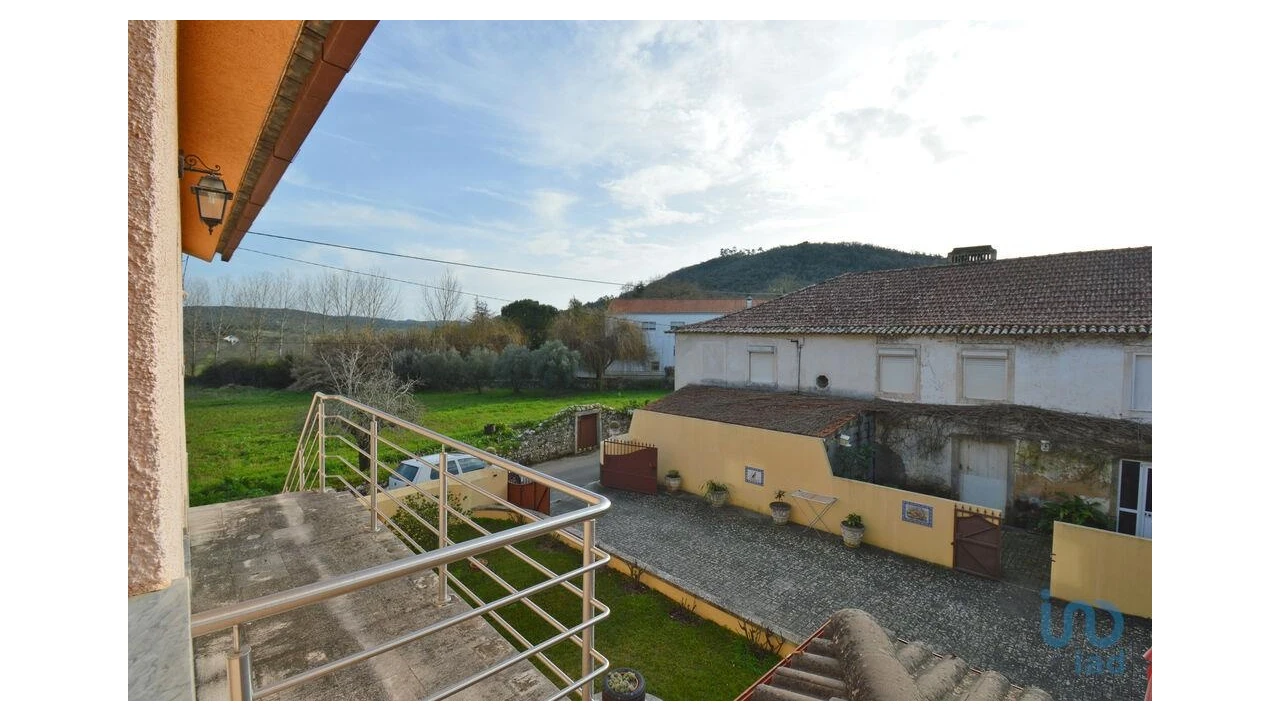 Moradia T3 para Venda em Alvorge Foto 11