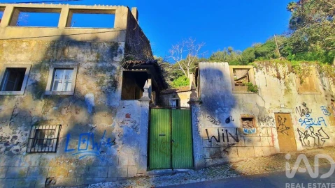 Moradia T4 para Venda em São João das Lampas e Terrugem