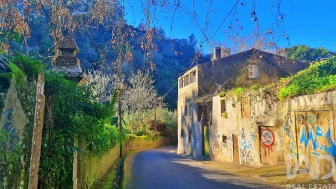 Moradia T4 para Venda em São João das Lampas e Terrugem