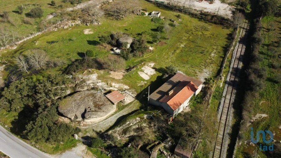 Moradia para Venda em Santiago Maior Foto 7